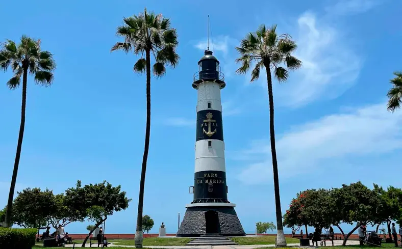 Costa Verde de Lima: La Guía Imprescindible de Miraflores