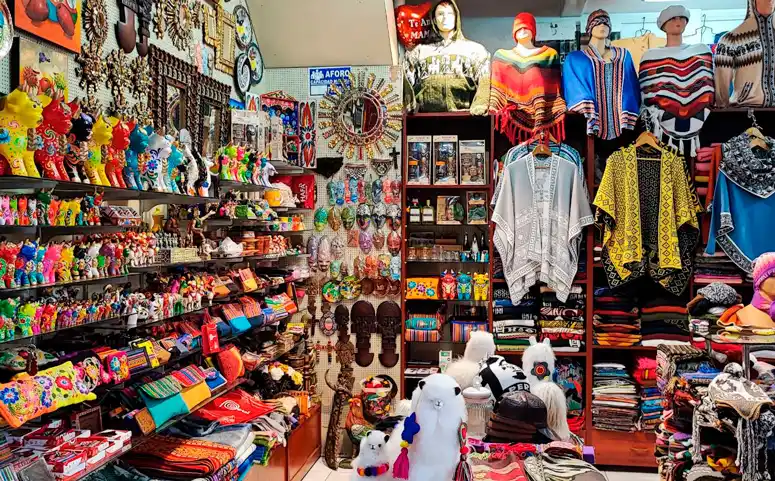 Free tour Miraflores: Historia viva frente al mar