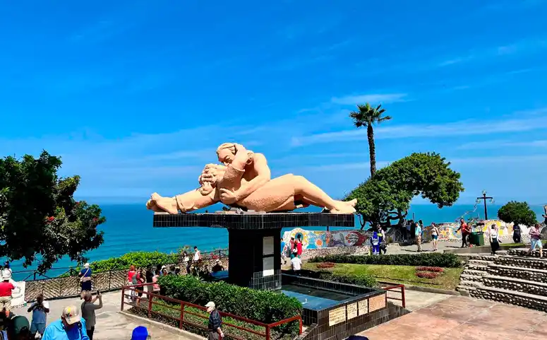 Free tour Miraflores: Historia viva frente al mar